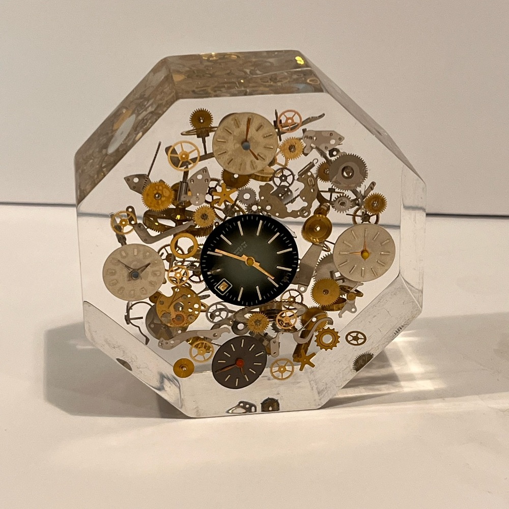 MCM Rare 1950s Lucite Exploding Watch Parts Sculpture Frozen Paperweight Octagon - Picture 2 of 15